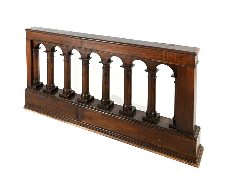 Balaustra in legno con colonne cilindriche, XIX secolo