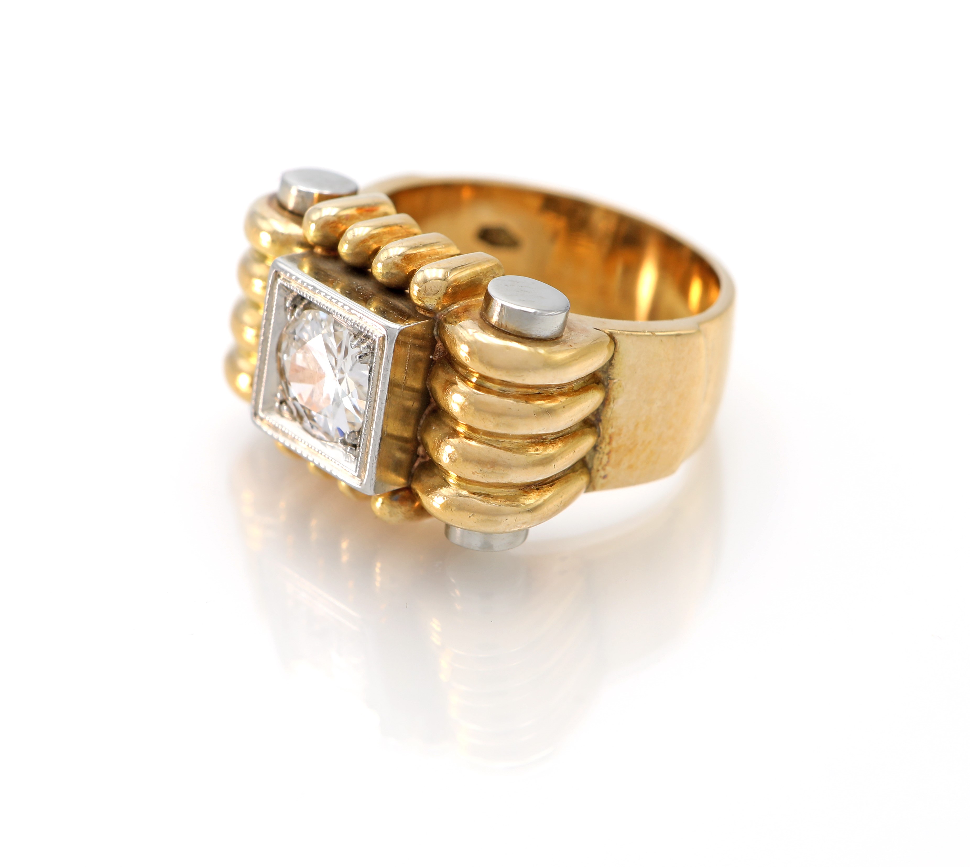 Anello in Oro e Brillante Solitario