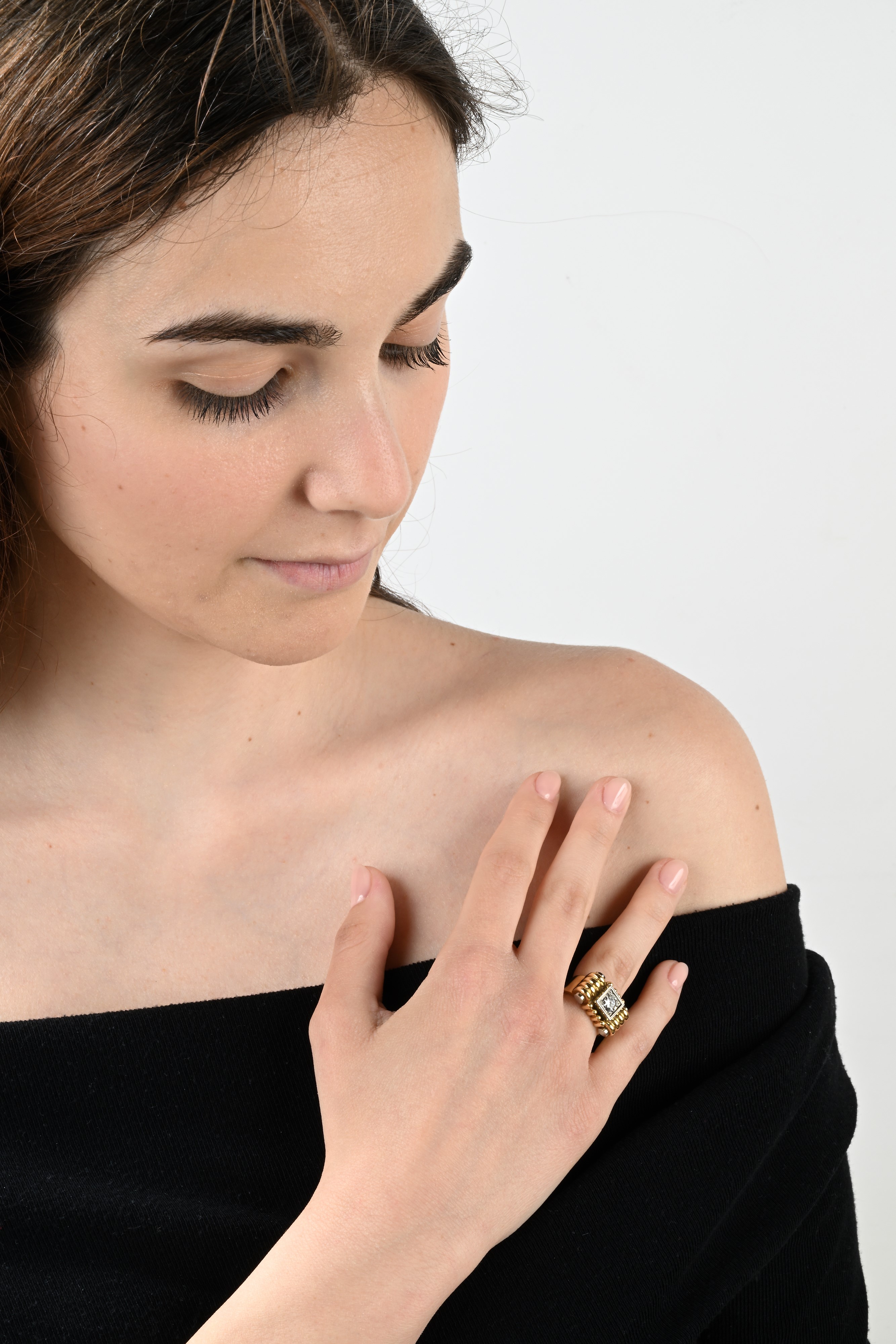 Anello in Oro e Brillante Solitario
