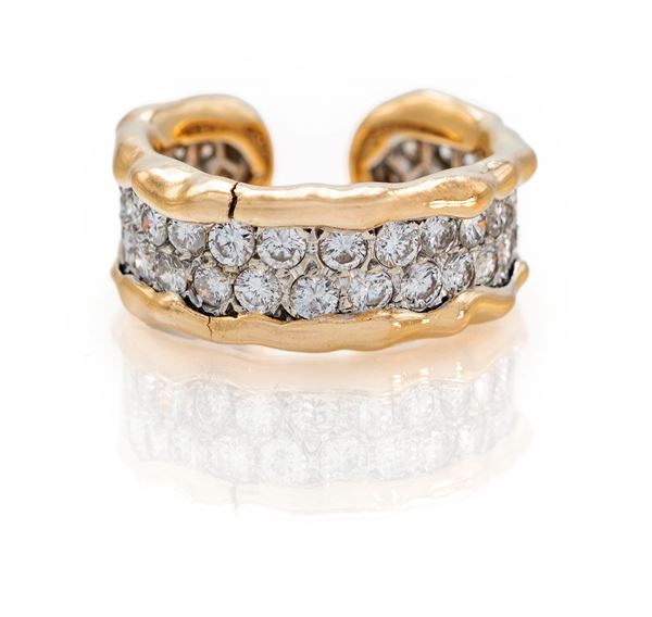Van Cleef & Arpels raro anello a fascia in oro e brillanti