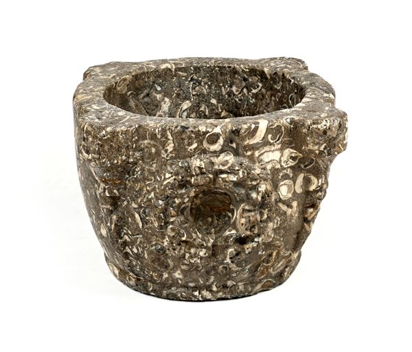 Mortaio in marmo lumachella, XVII secolo