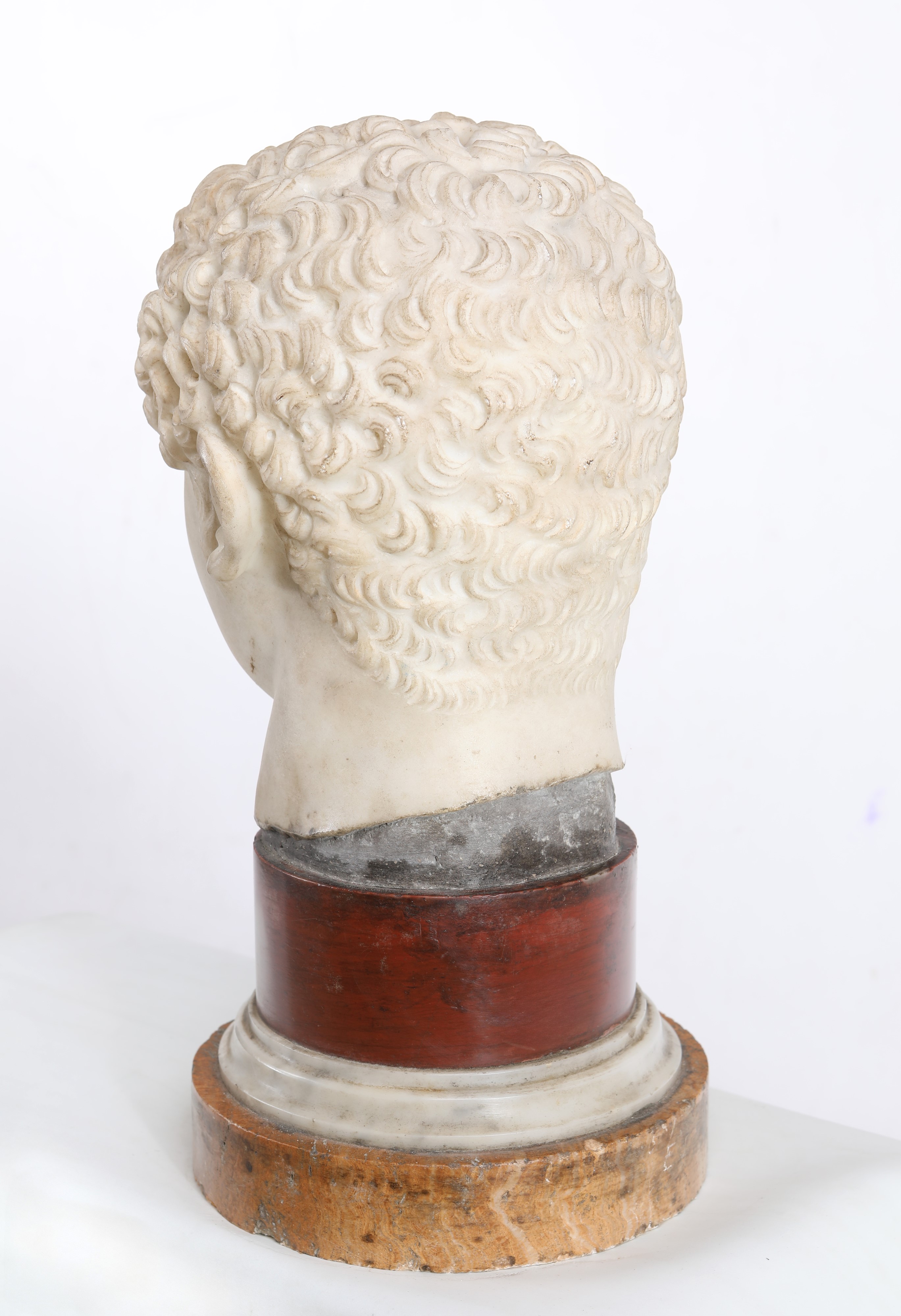 Testa in Marmo Bianco Raffigurante L'imperatore Romano Geta
