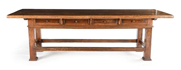 Tavolo rettangolare in noce, Modena, XVII secolo