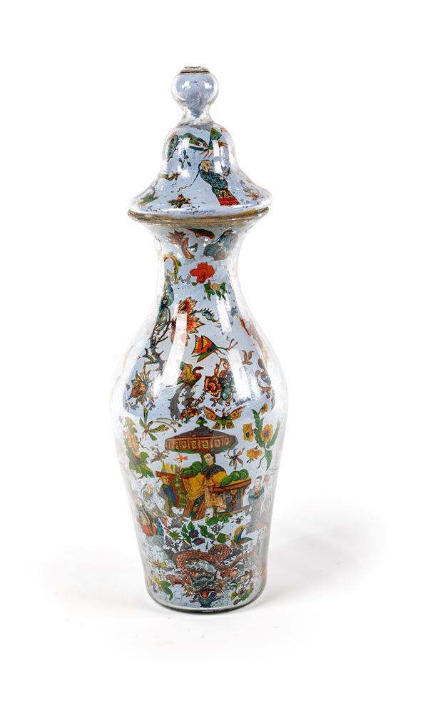 Vaso in vetro con coperchio decorato ad arte povera, Piemonte, XVIII secolo
