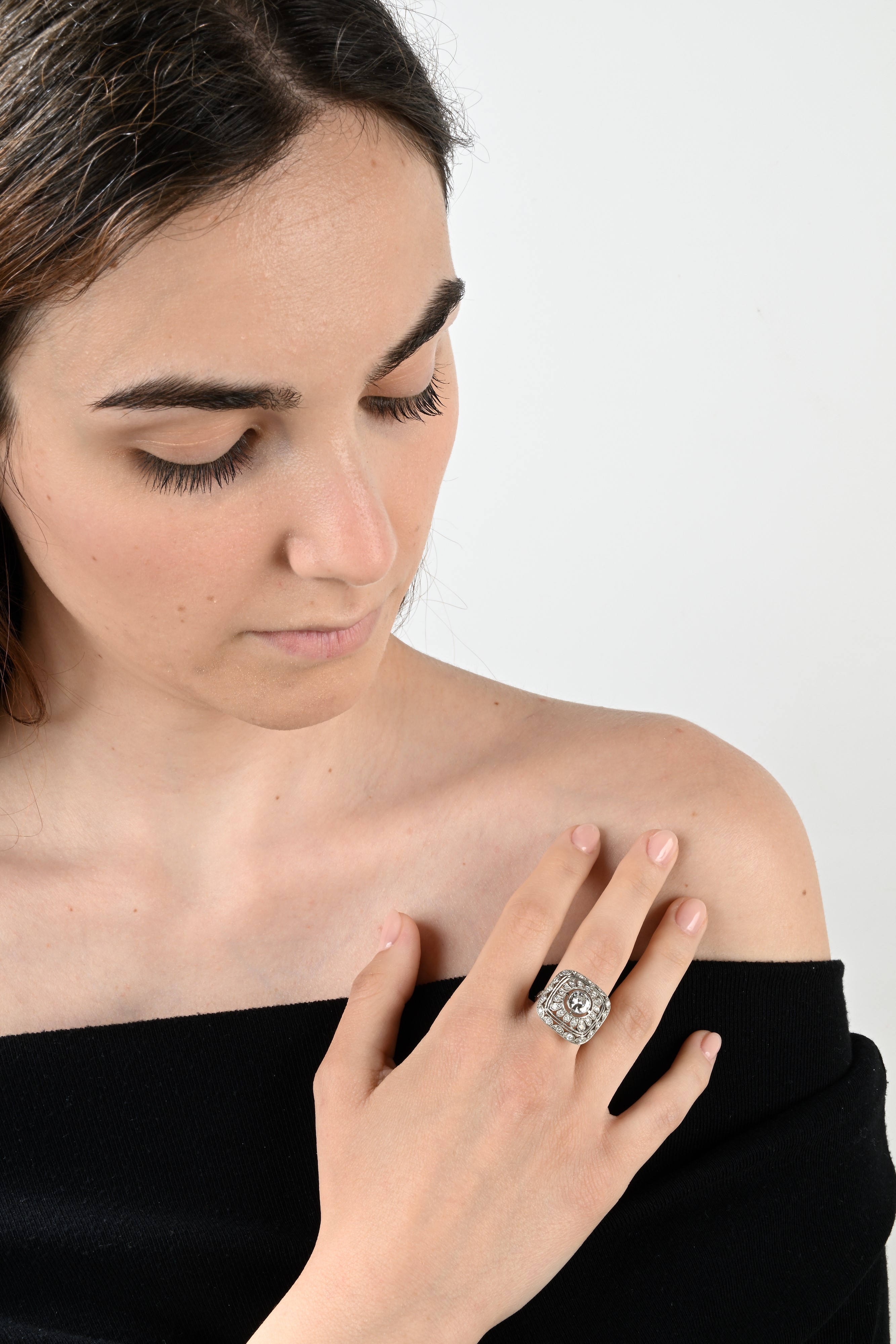 Anello in Oro, Brillante Solitario e Diamanti