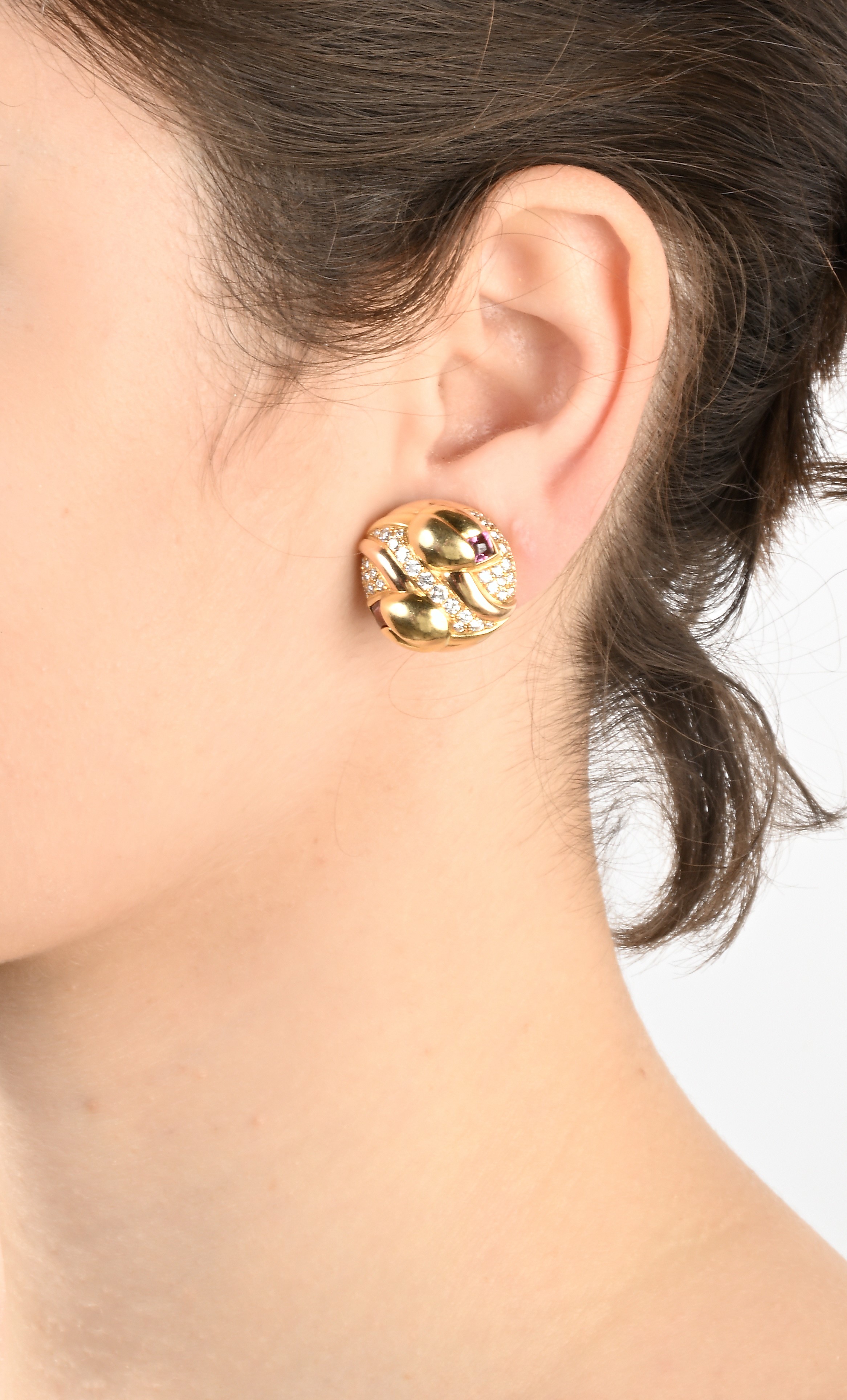 Bulgari, Orecchini in Oro, Brillanti ed Ametista