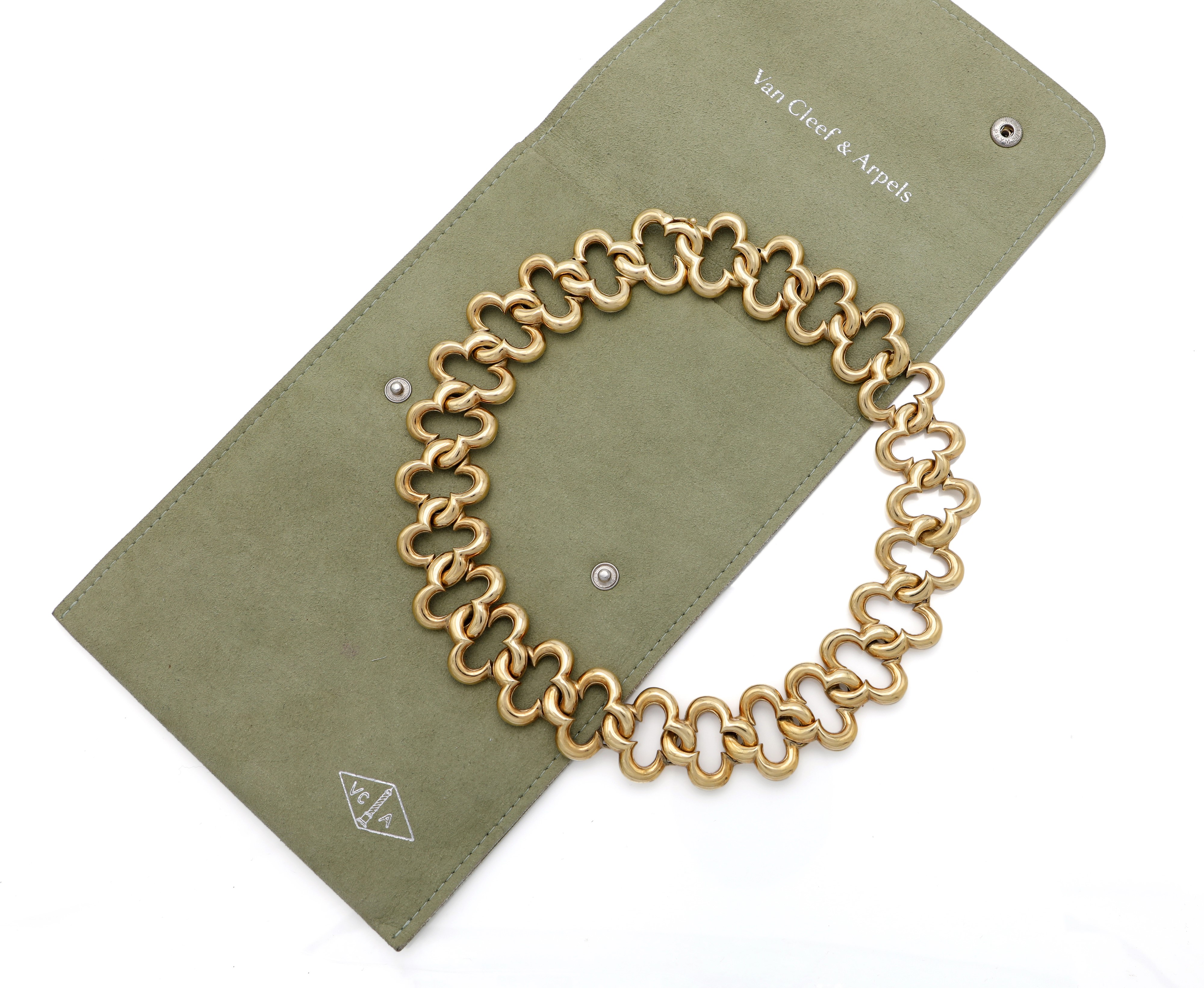 Van Cleef & Arpels Girocollo in Oro Collezione Alambra