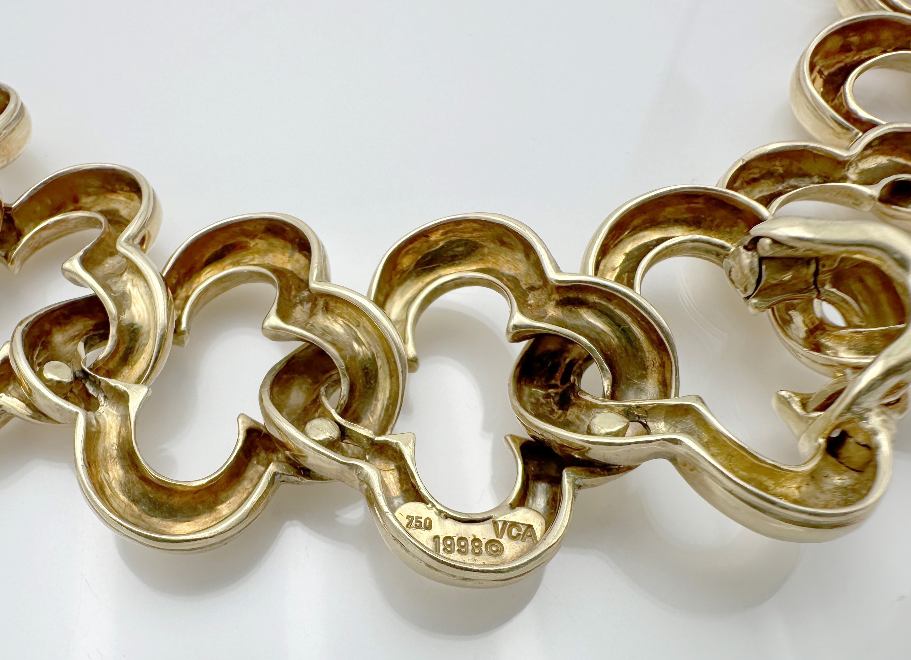 Van Cleef & Arpels Girocollo in Oro Collezione Alambra
