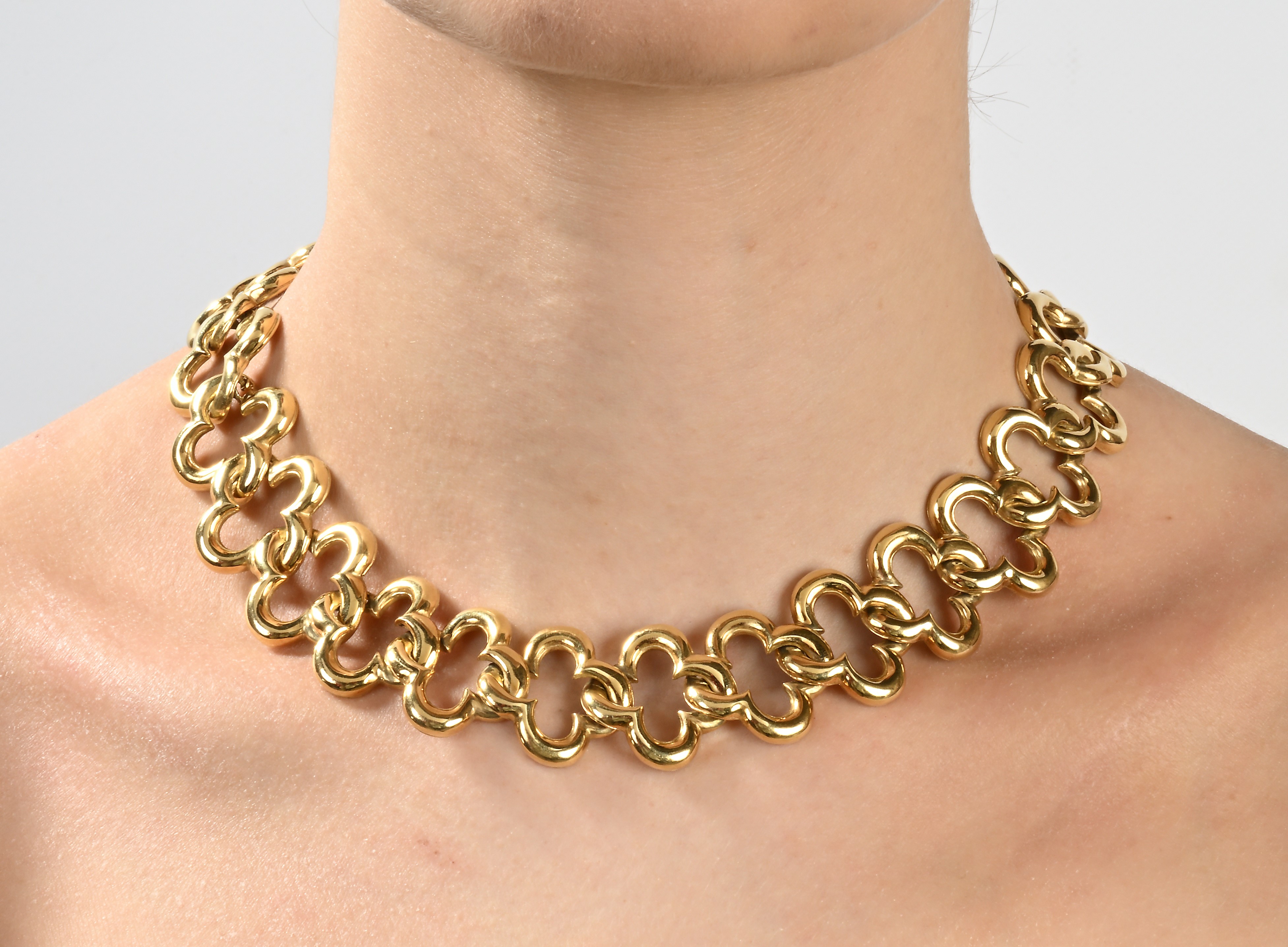 Van Cleef & Arpels Girocollo in Oro Collezione Alambra