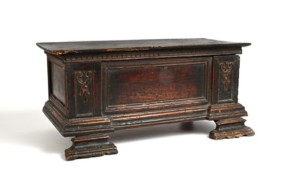 Cassetta in noce, XVII secolo