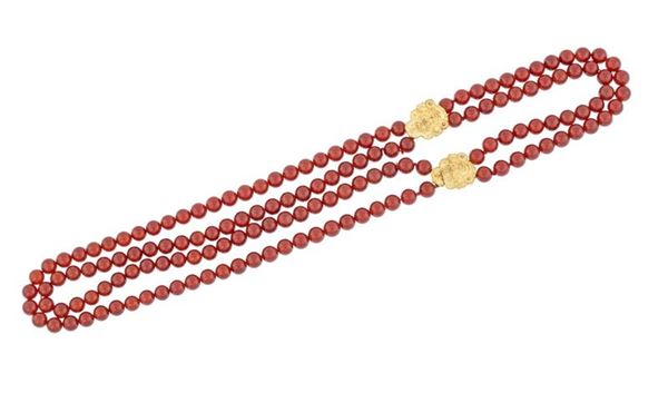 COLLANA DI FILI DI CORNIOLA CON MASCHERE IN ORO