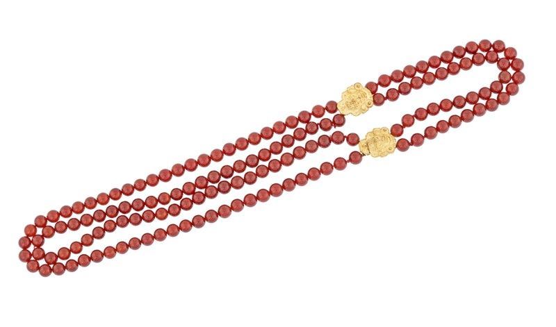 Collana di Fili di Corniola con Maschere in Oro