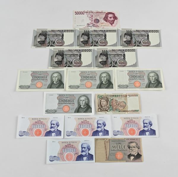Lotto cartamoneta italiana: 1.000 Lire Verdi Decreto 14 luglio e 28 giugno 1962 Carli (3); 20 maggio 1966 e 28 giugno 1962 Carli; 5.000 Lire Colombo Decreto 4 gennaio e 20 agosto 1968 Carli (4); 10.000 Lire 6 settembre 1980 e 25 agosto 1976 Ciampi (5); 1.000 Lire Verdi; 5.000 Lire Antonello da Messina e 50.000 Lire Bernini