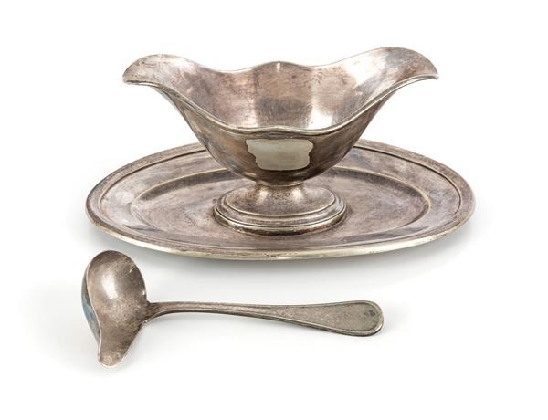 Salsiera in metallo argentato, Broggi Milano e mestolo Calegaro