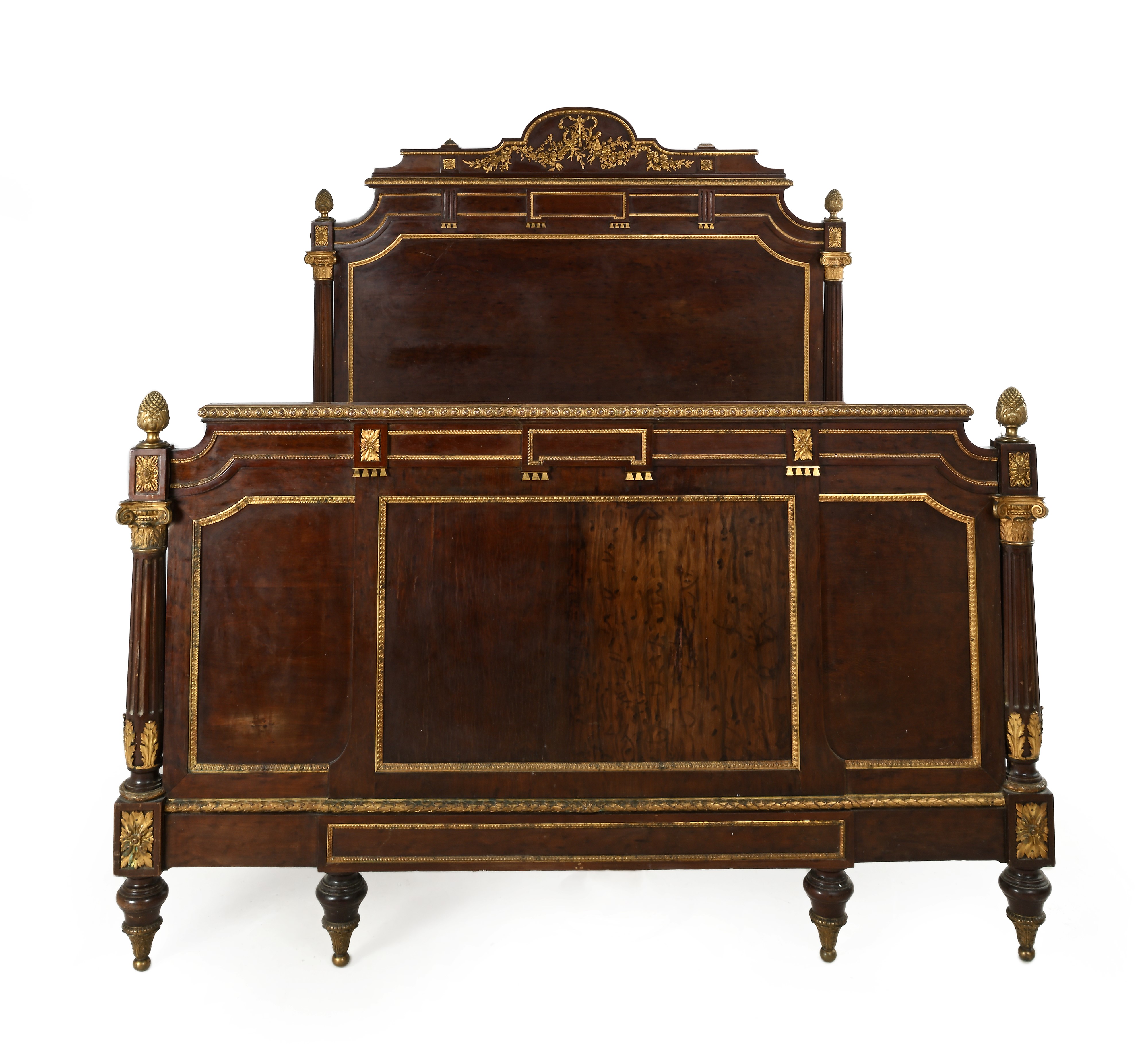 Francia, Inizio XX Secolo, Camera da Letto in Mogano con Finiture Ornamentali in Bronzo Dorato