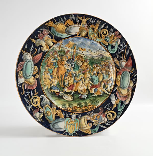 Grande piatto da parata in maiolica policroma, XX secolo