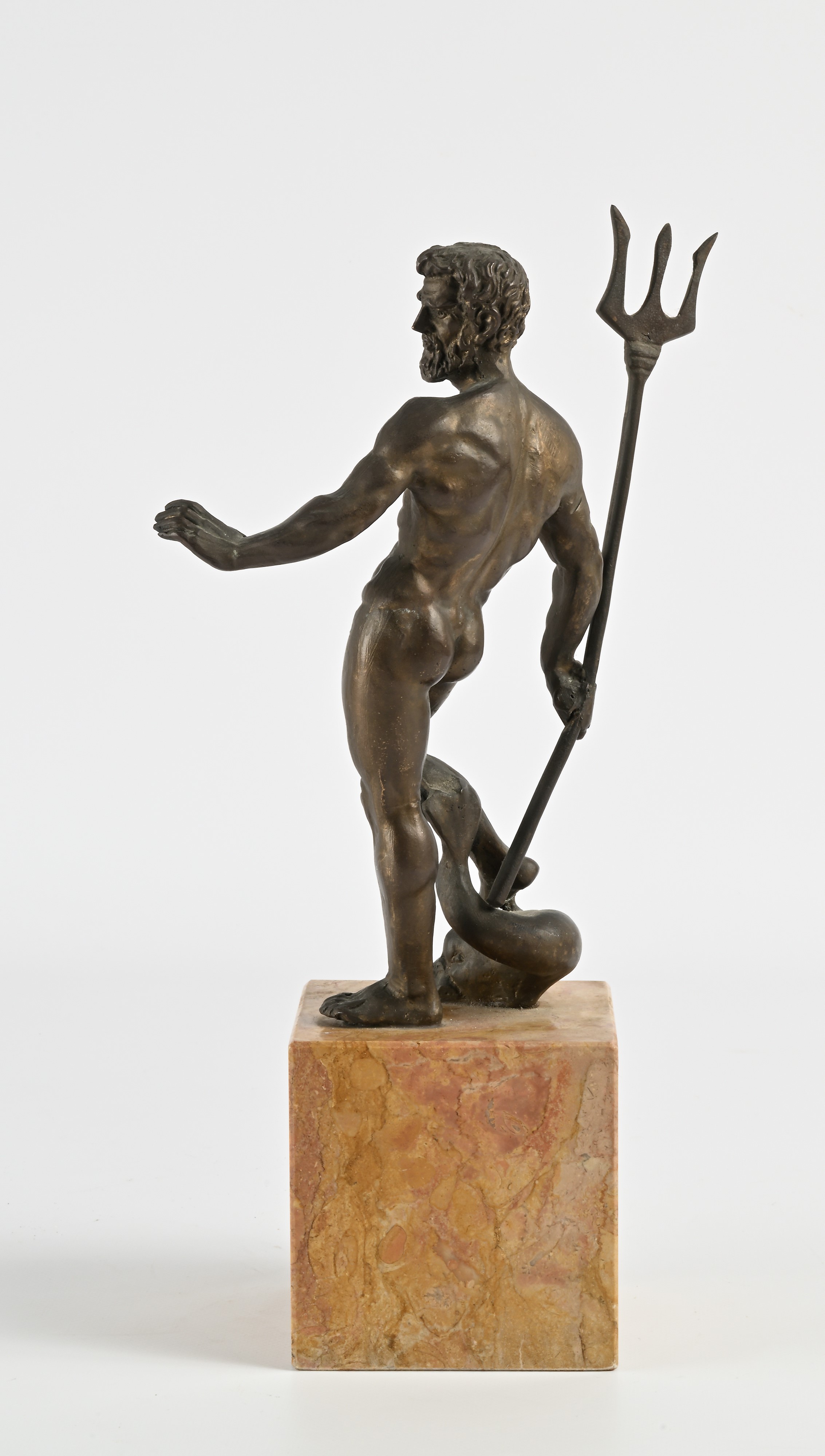 Scultore del XX secolo, Figura di Nettuno in bronzo con base in marmo