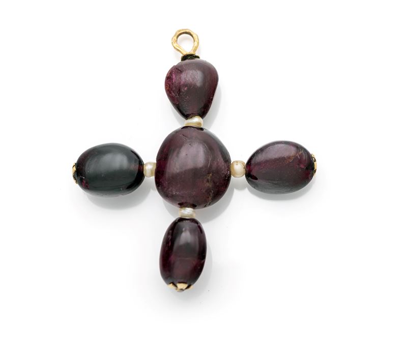 Croce antica in granati, oro e perle naturali