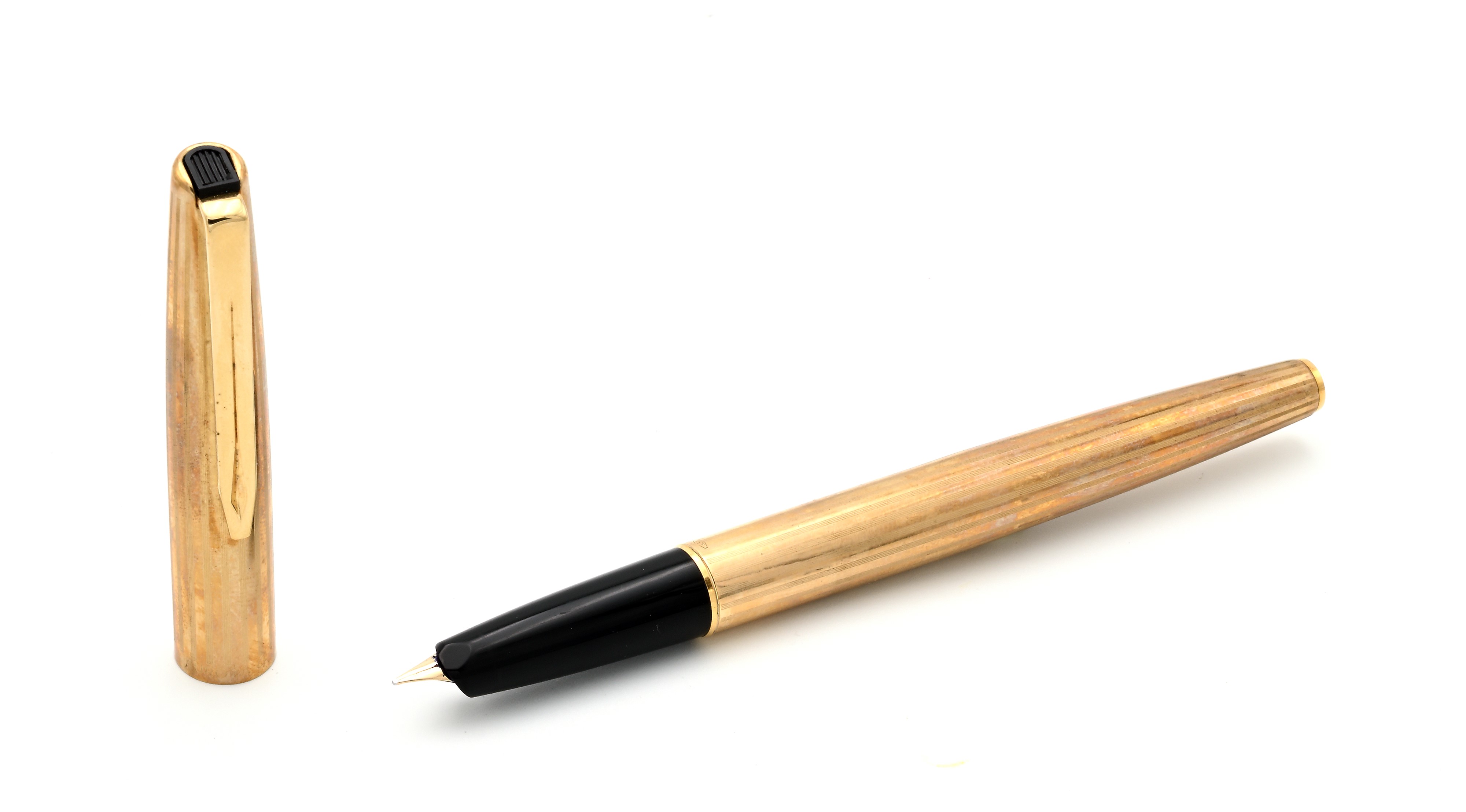 Aurora, Penna stilografica in oro giallo 333/000, anni '50