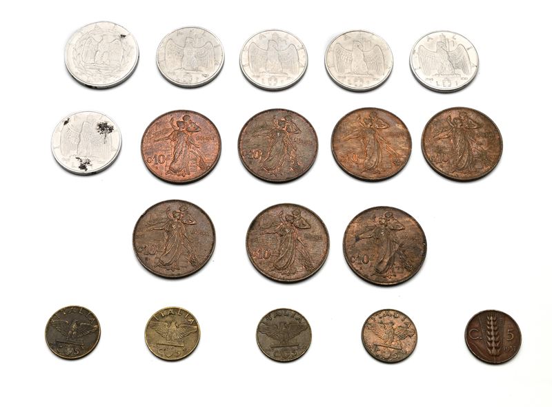 Lotto Regno D'italia Vittorio Emanuele III: 2 Lire 1943; 1 Lira 1943 (5 Pz); 10 Cts 1911 (7 Pz); ...