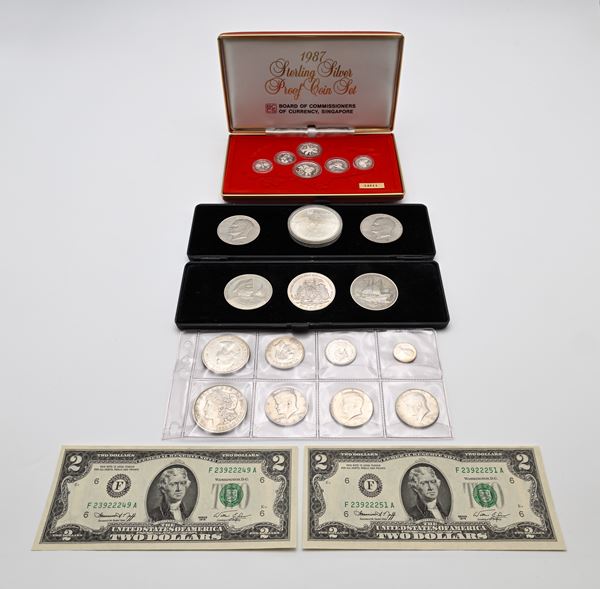 Lotto di monete, banconote e medaglie estere: U.S.A., Canada, Russia, Singapore