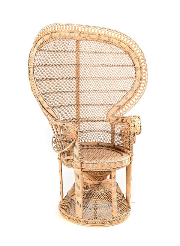 Grande poltrona modello Peacock