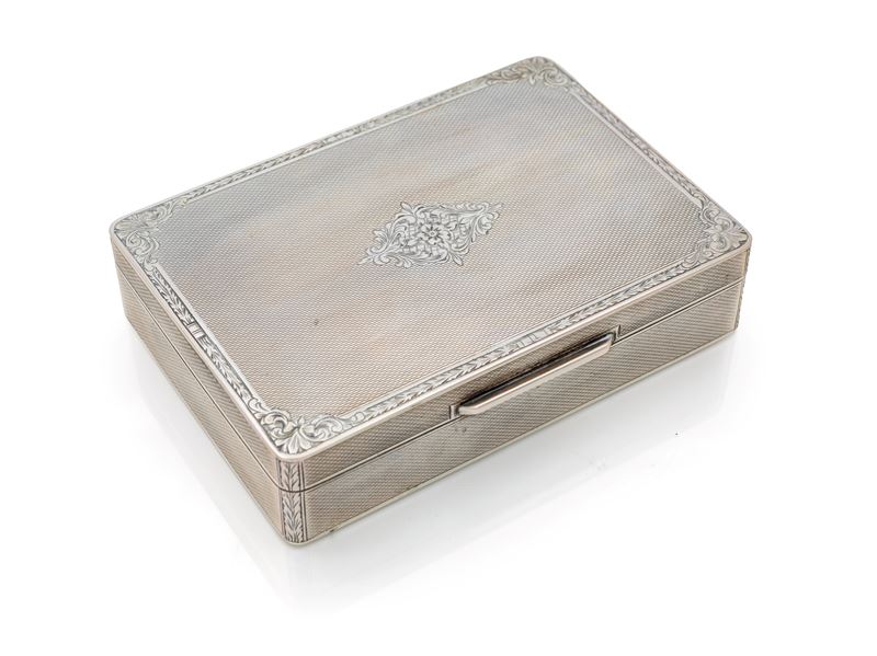 Scatola rettangolare in argento 800/000, Firenze, dimensioni cm 3x13x9