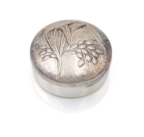 Portapillole circolare in argento 800/000, Brandimarte