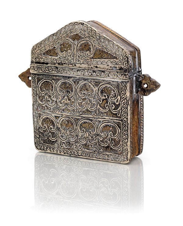 Antico astuccio islamico porta corano in ottone
