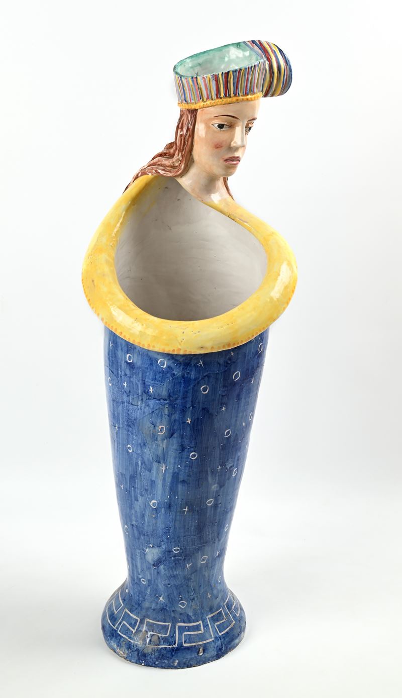 Grande vaso in ceramica dipinta e smaltata