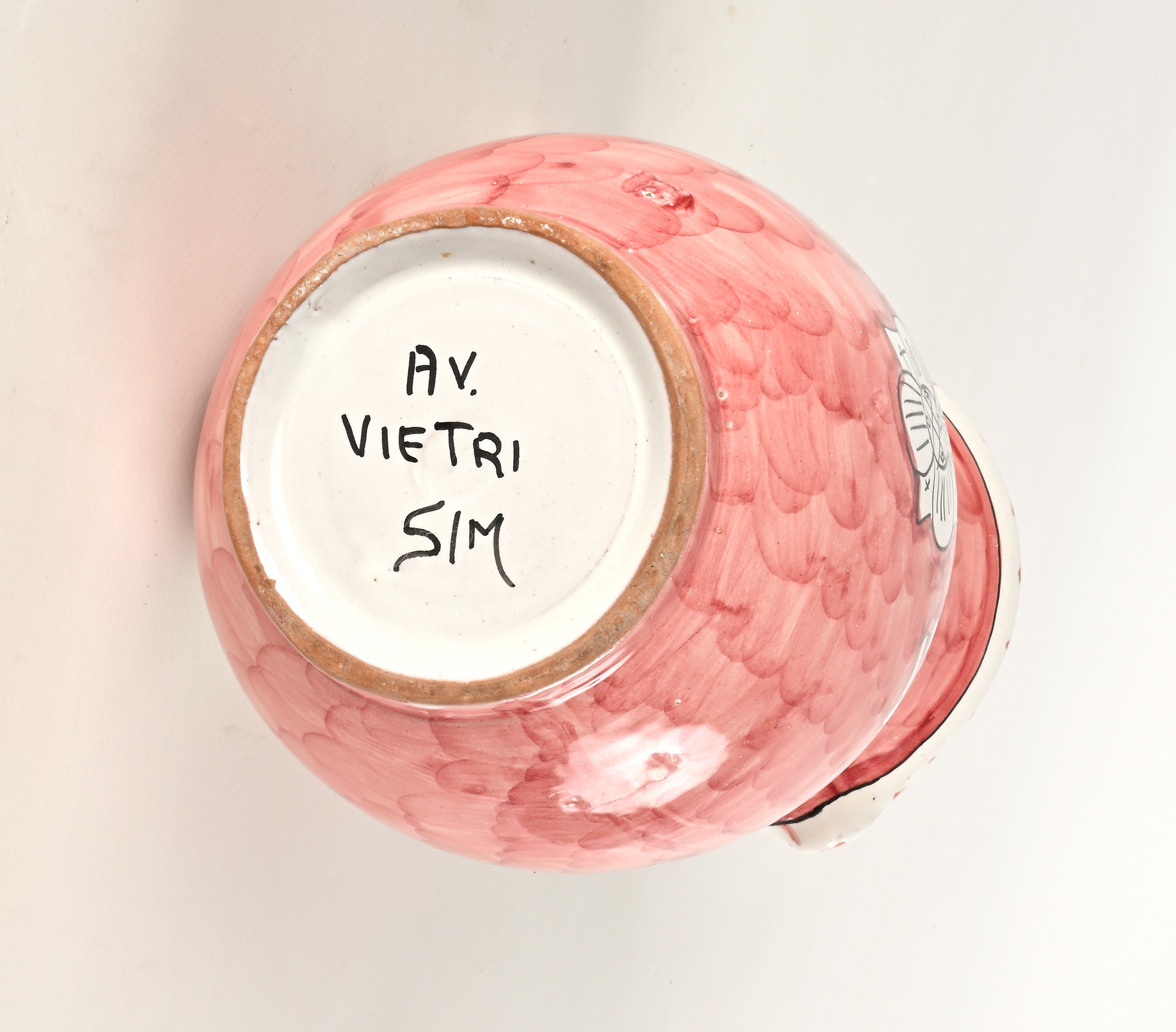 Lotto di due brocche in ceramica dipinta, Manifattura Vietri