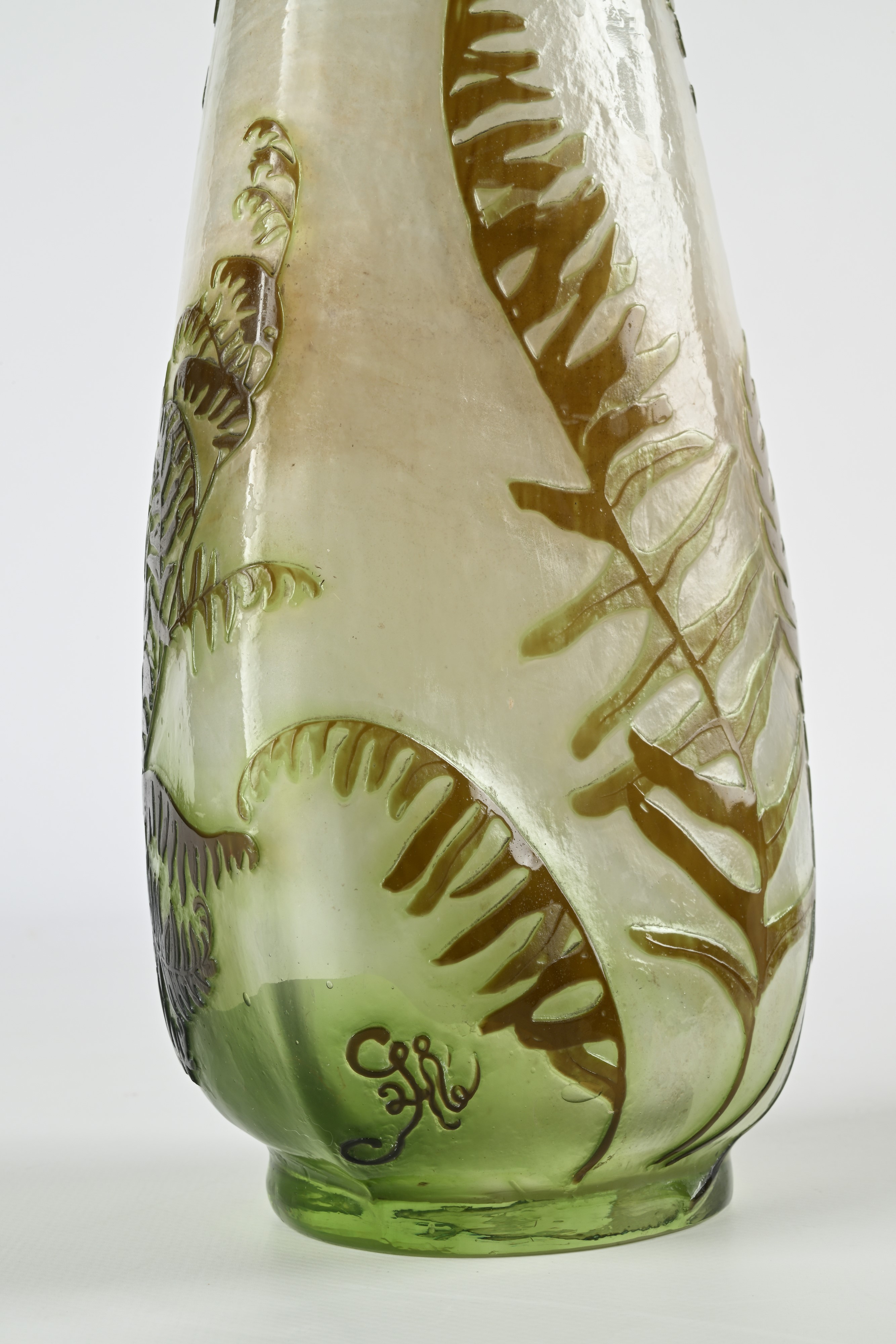 Vaso in Vetro Verde, Produzione Gallè, Francia