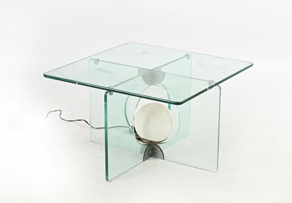 Tavolino con lampada incorporata