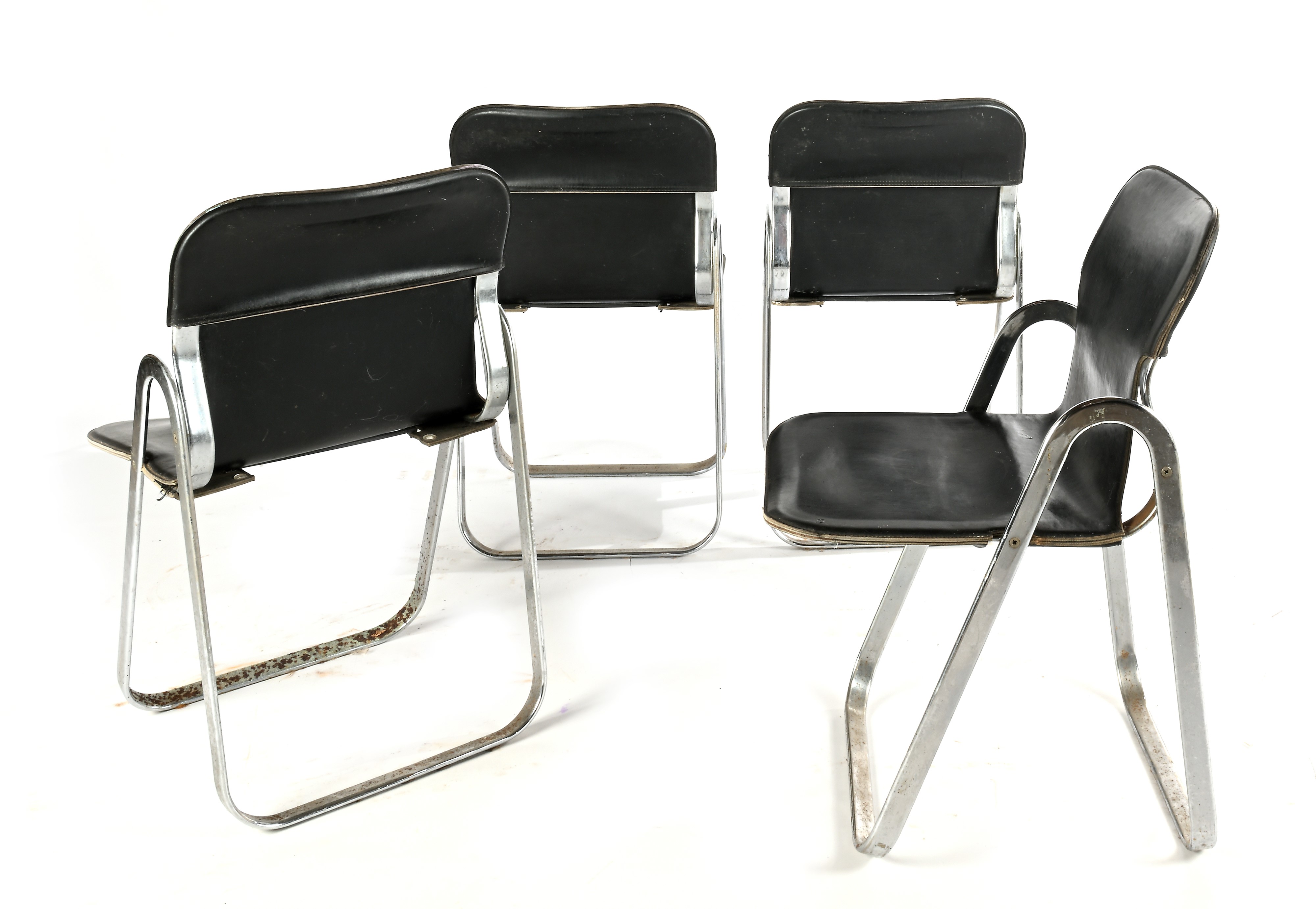 Lotto di 4 sedie in metallo cromato e cuoio nero