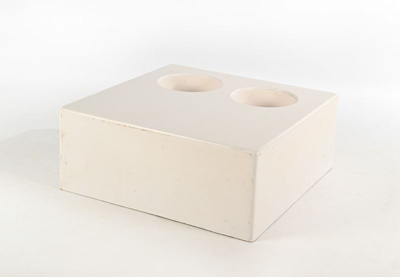 Tavolo basso in fibra di vetro laccato bianco, cm 31x79x79