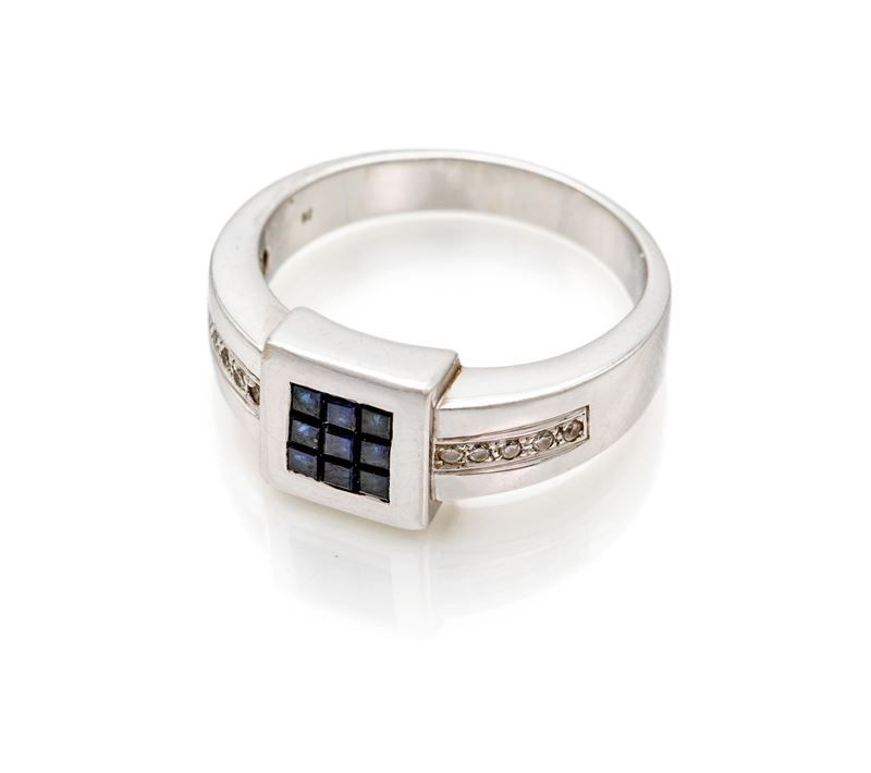 Anello in Oro, Zaffiri e Brillanti