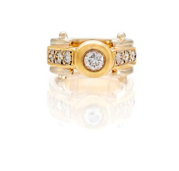 Anello in oro e brillanti