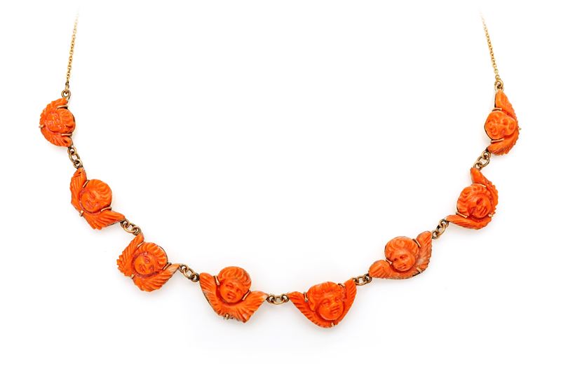 Collana antica in oro e corallo
