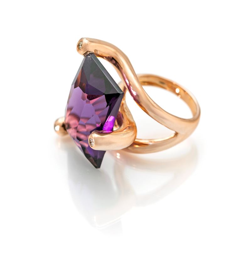 Anello in Oro, Ametista e Brillanti