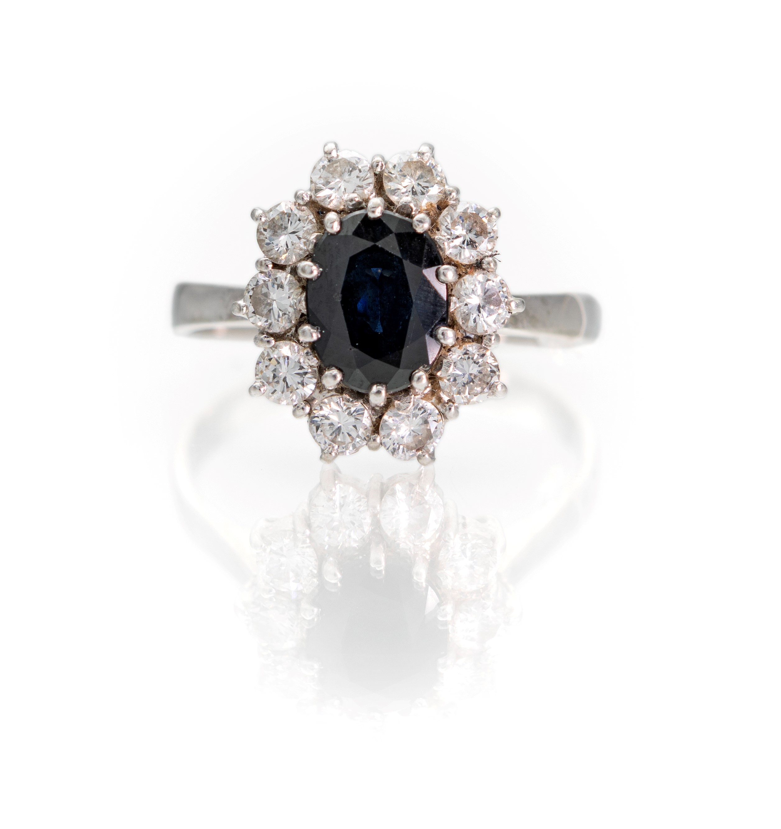 Anello in Oro, Zaffiro e Brillanti