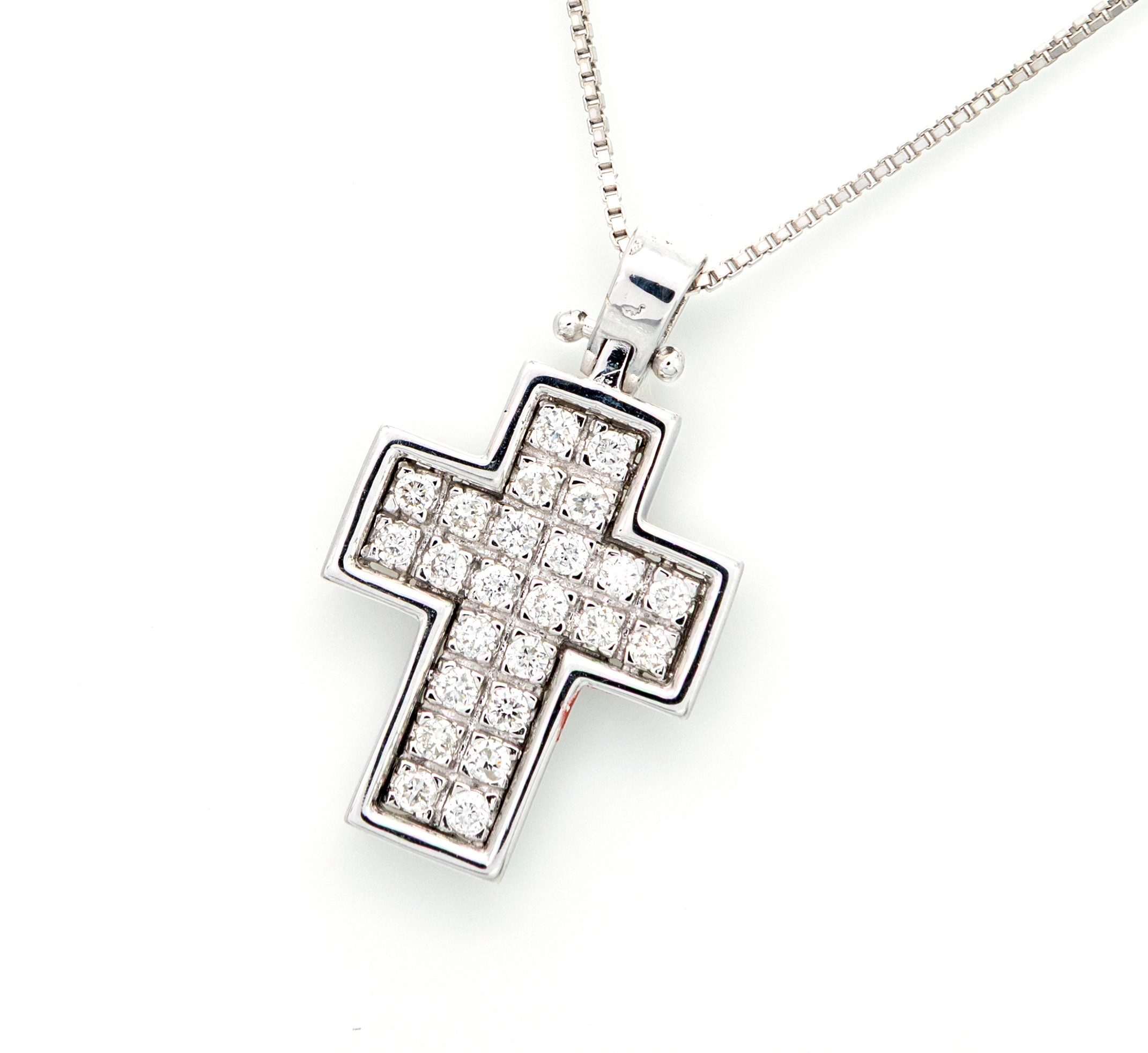 Pendente a croce in oro e brillanti