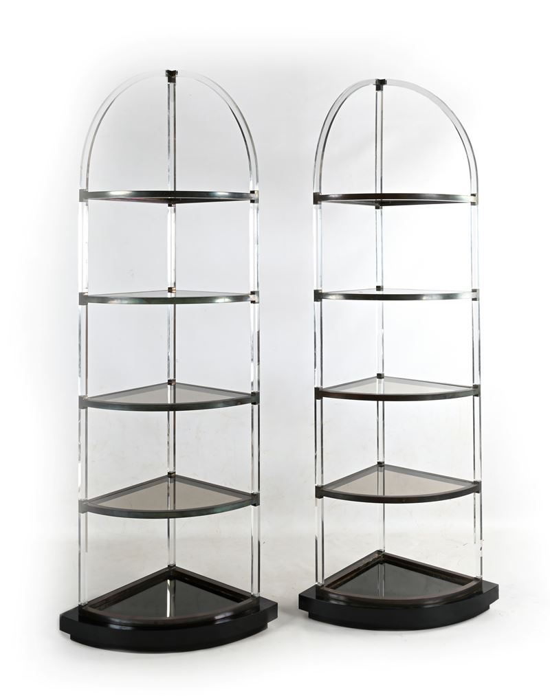 Coppia di grandi angoliere