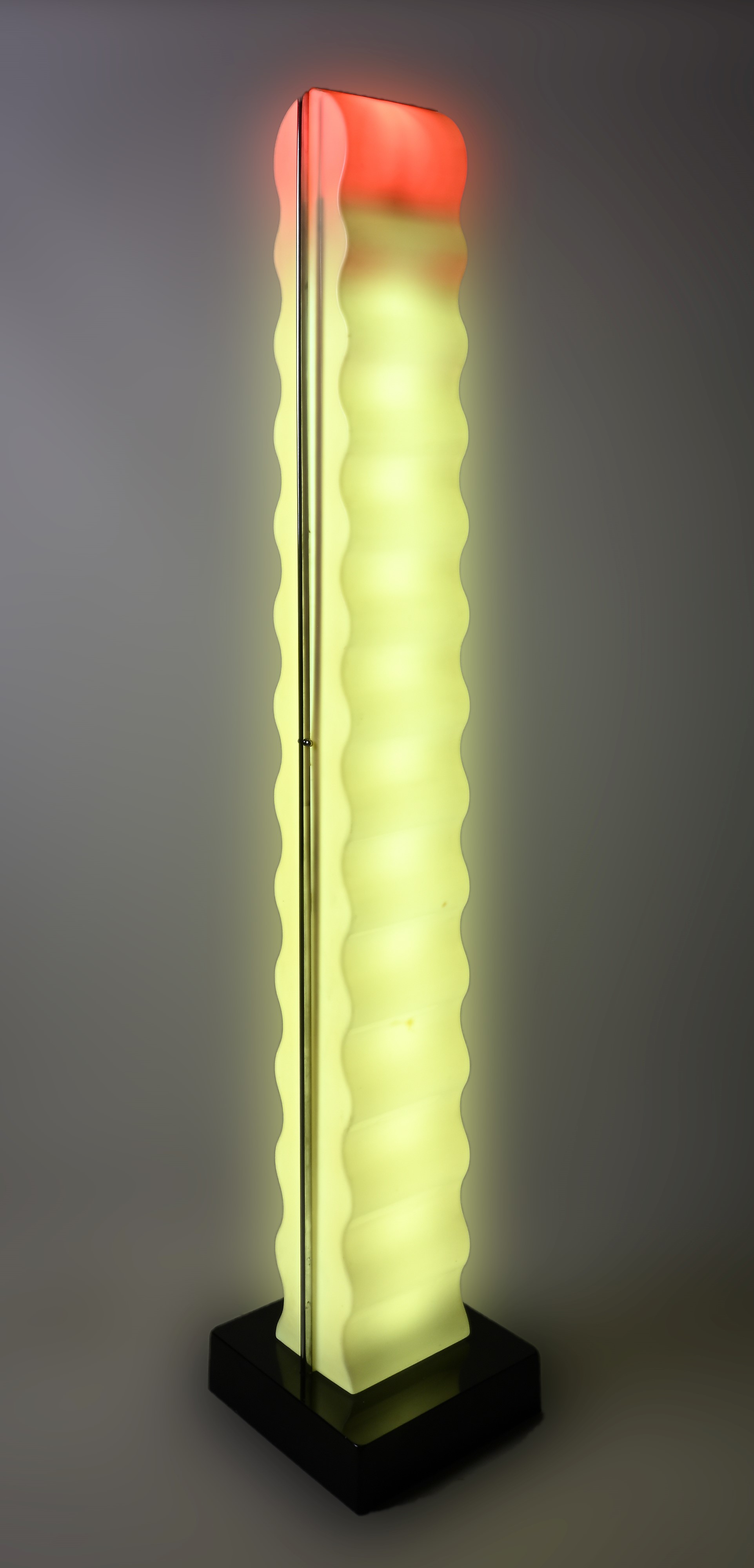 Lampada modello Cometa produzione Design Centre