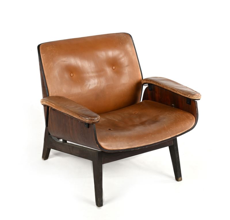 Poltrona produzione MIM