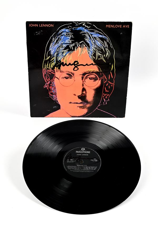 Copertina dell'album John Lennon, Menlove Ave con disco vinile all'interno