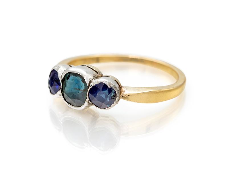 Anello Trilogy in Oro e Zaffiri