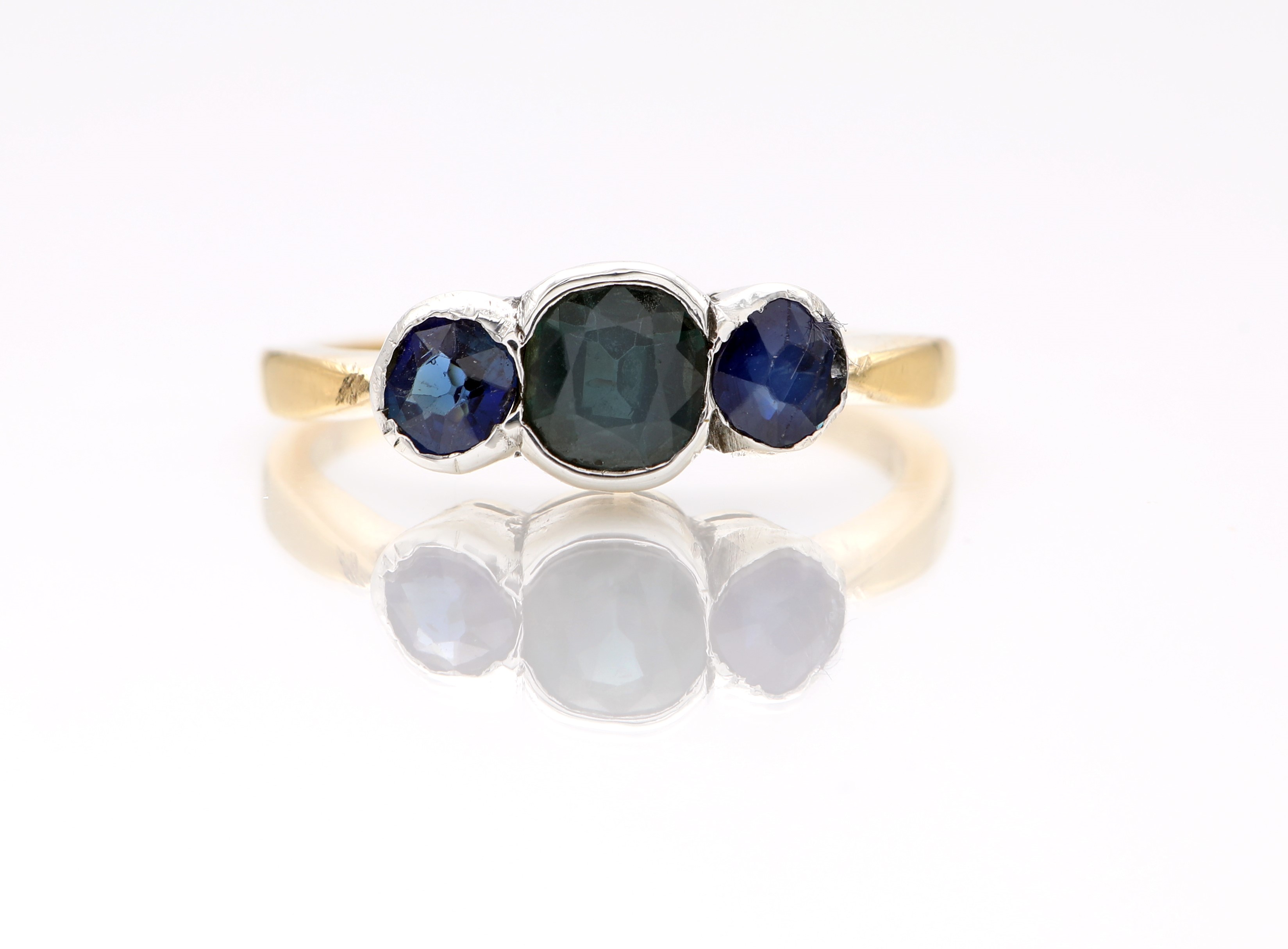 Anello Trilogy in Oro e Zaffiri