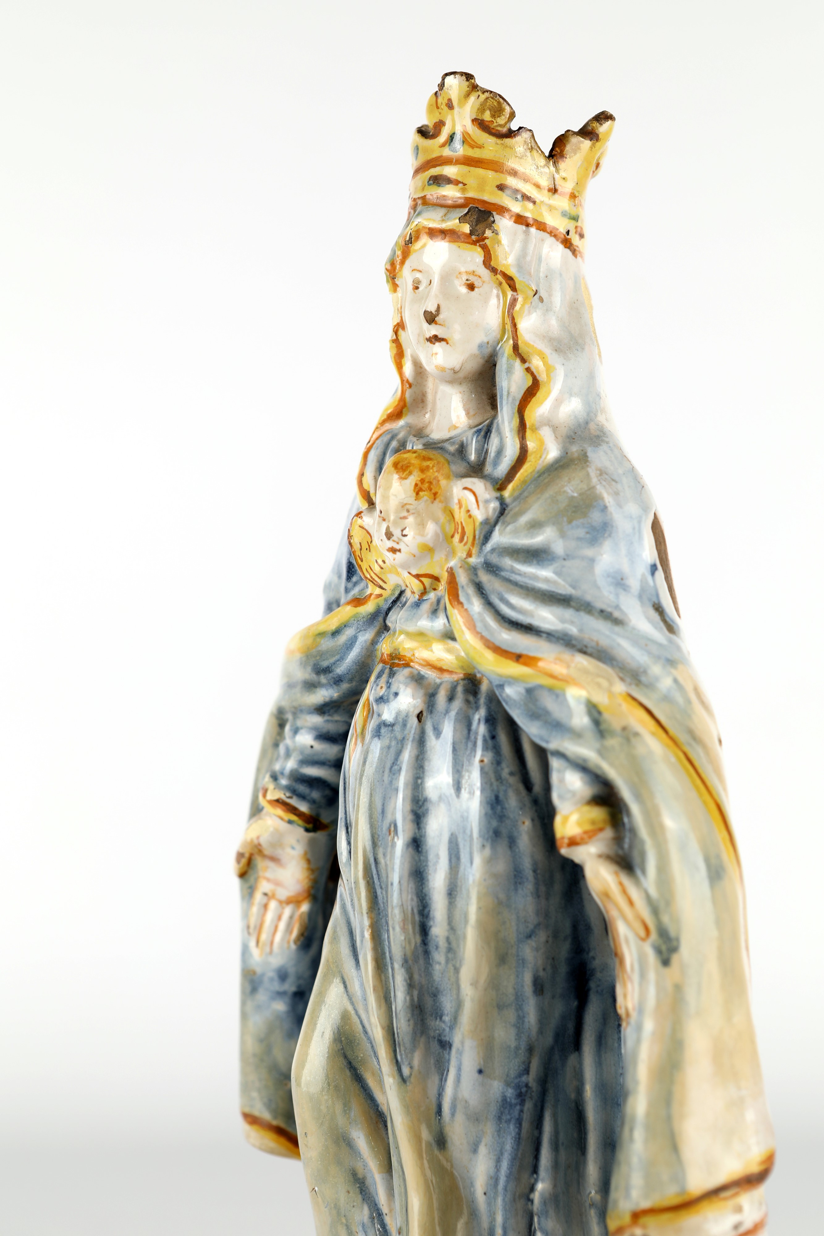 Madonna della Misericordia in maiolica policroma, XVIII secolo