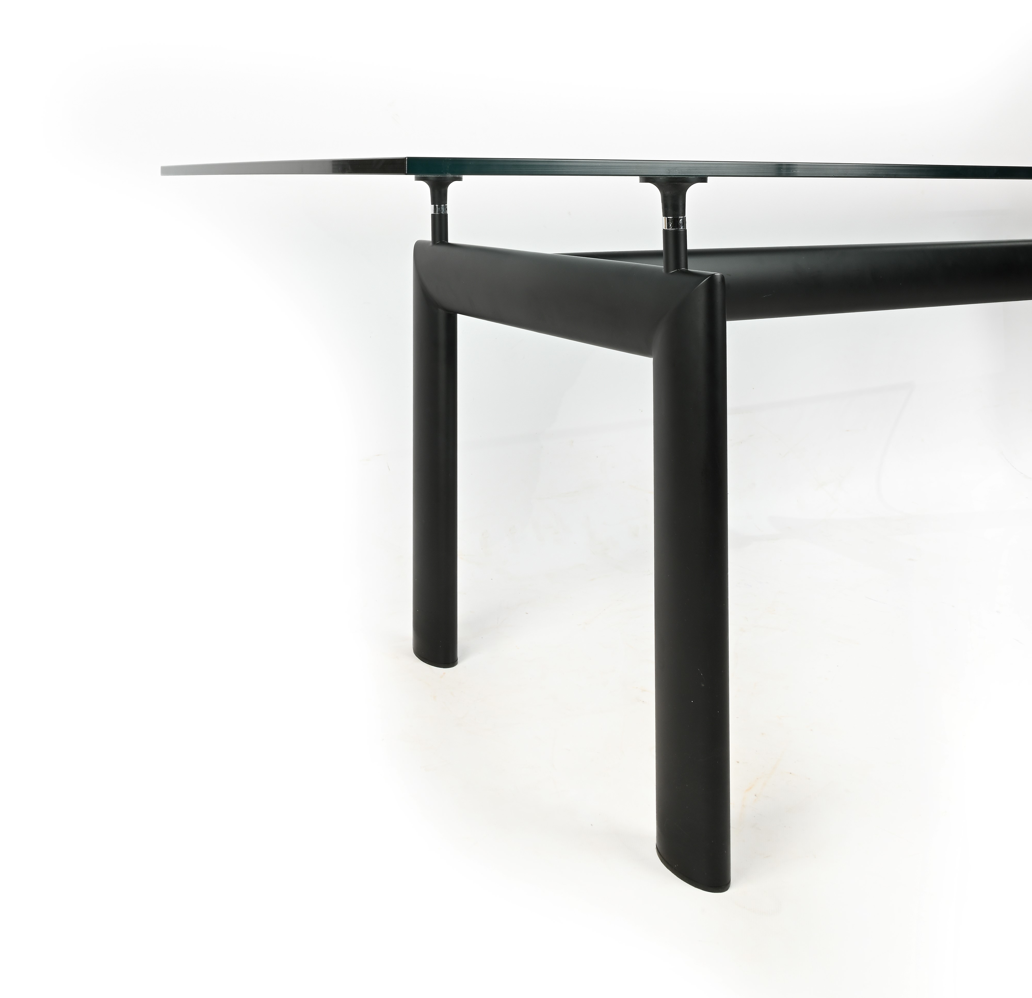 Tavolo Modello Lc6 Produzione Cassina