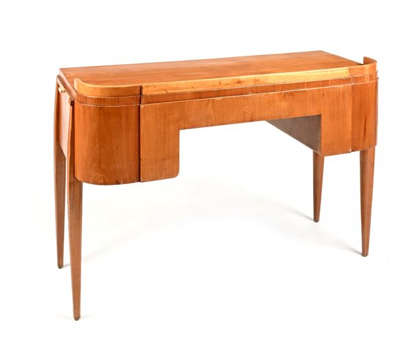 Delizioso scrittoio di manifattura Francese con 5 cassetti e due piani estraibili laterali